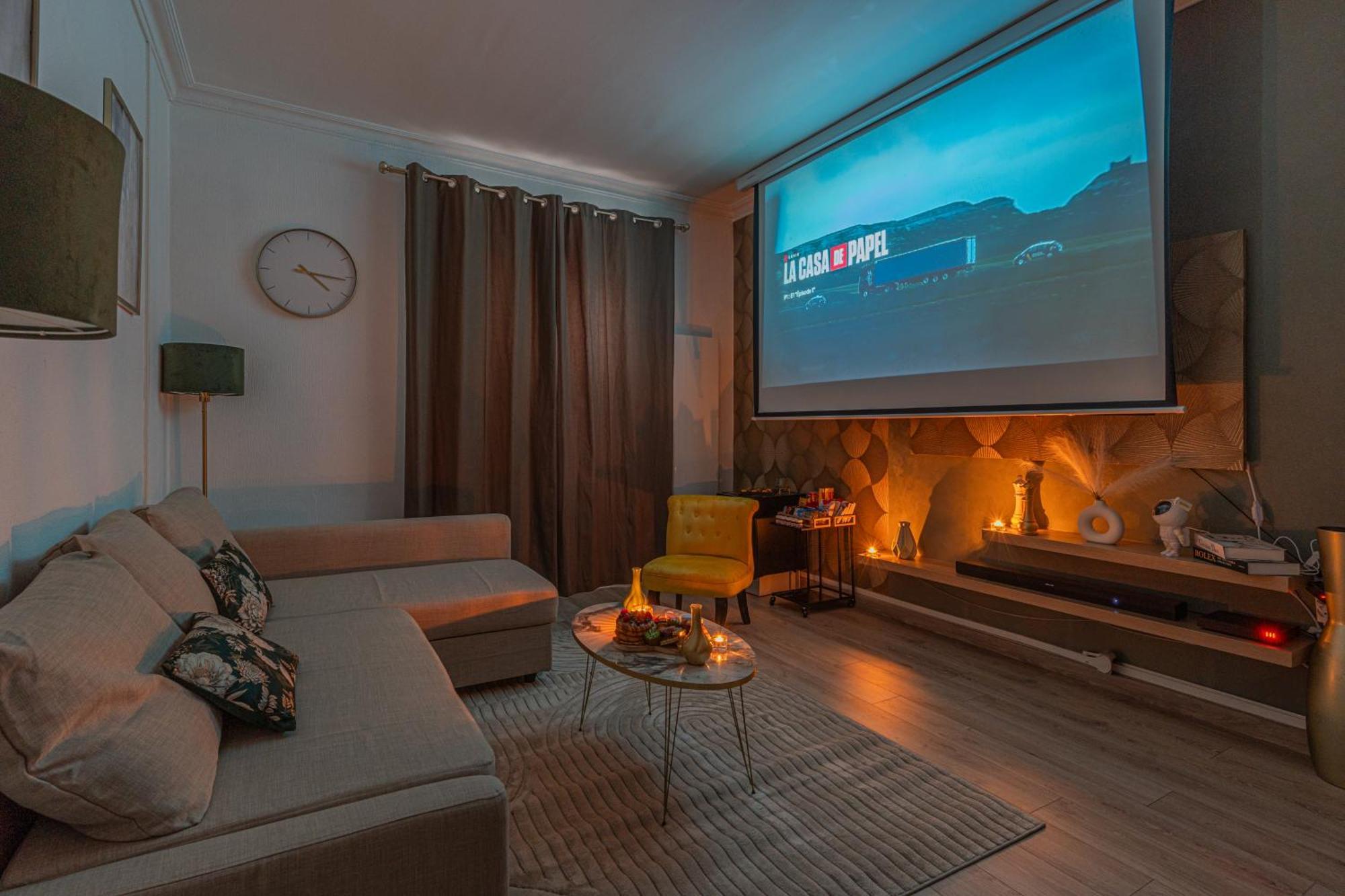 Luxury Cinephile - Netflix - 2 Balcons - Garage Prive - Minibar Leilighet Grenoble Eksteriør bilde