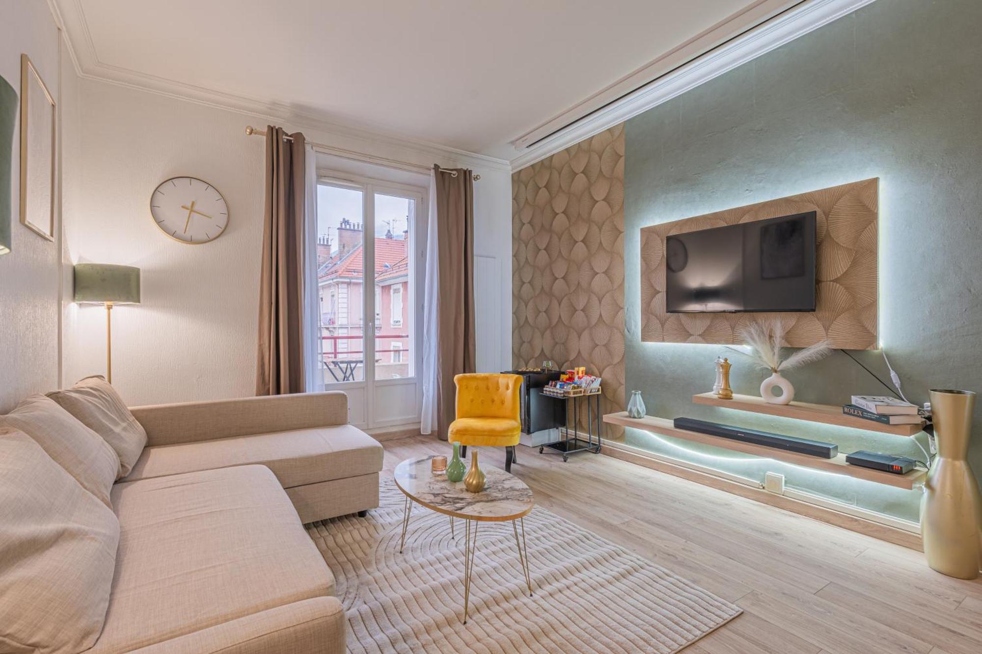 Luxury Cinephile - Netflix - 2 Balcons - Garage Prive - Minibar Leilighet Grenoble Eksteriør bilde